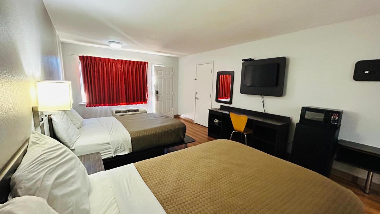 Super 7 Inn Tupelo — photo 17