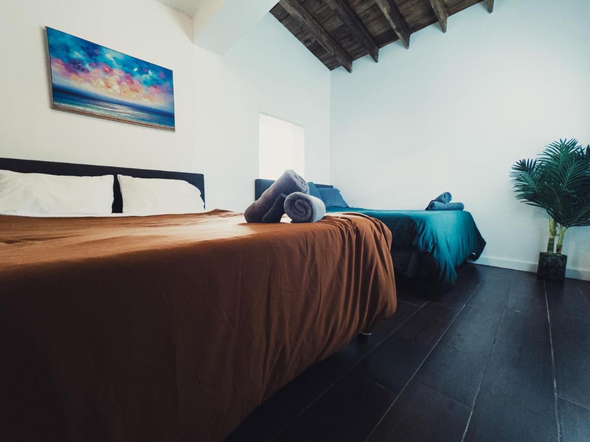 Dos Casitas Design District #1 - 3 Bedroom House - 5