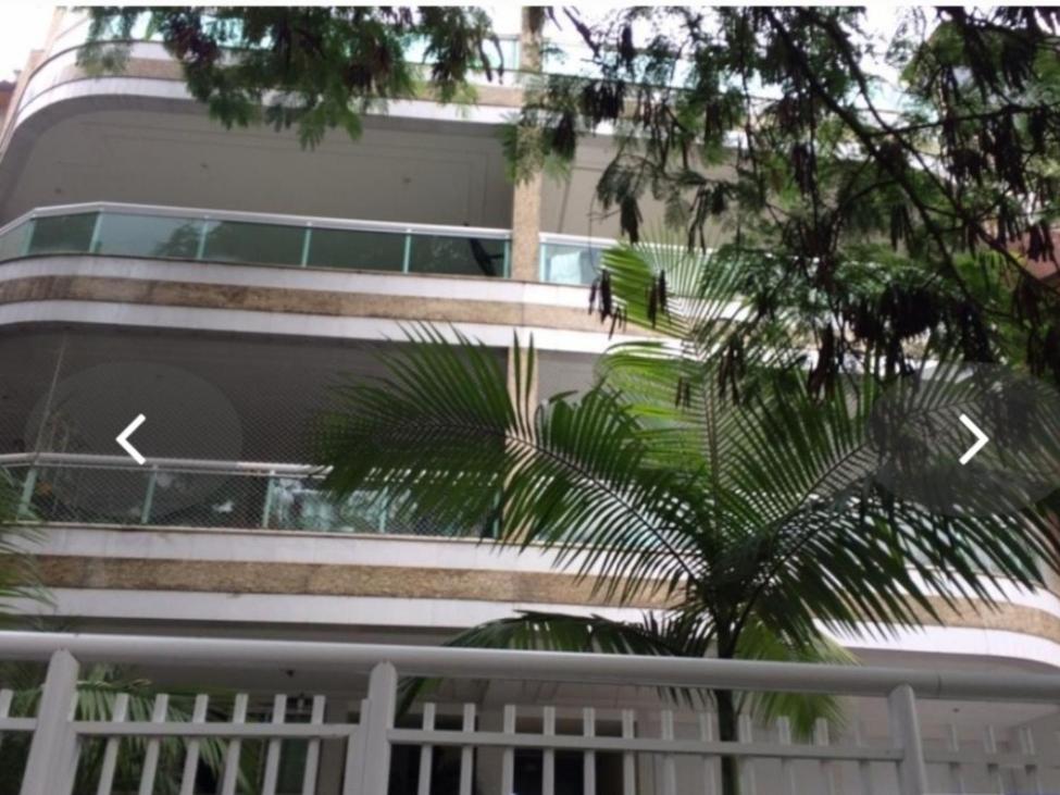 8 a 10 minutos a pe para praia Posto9 - 3