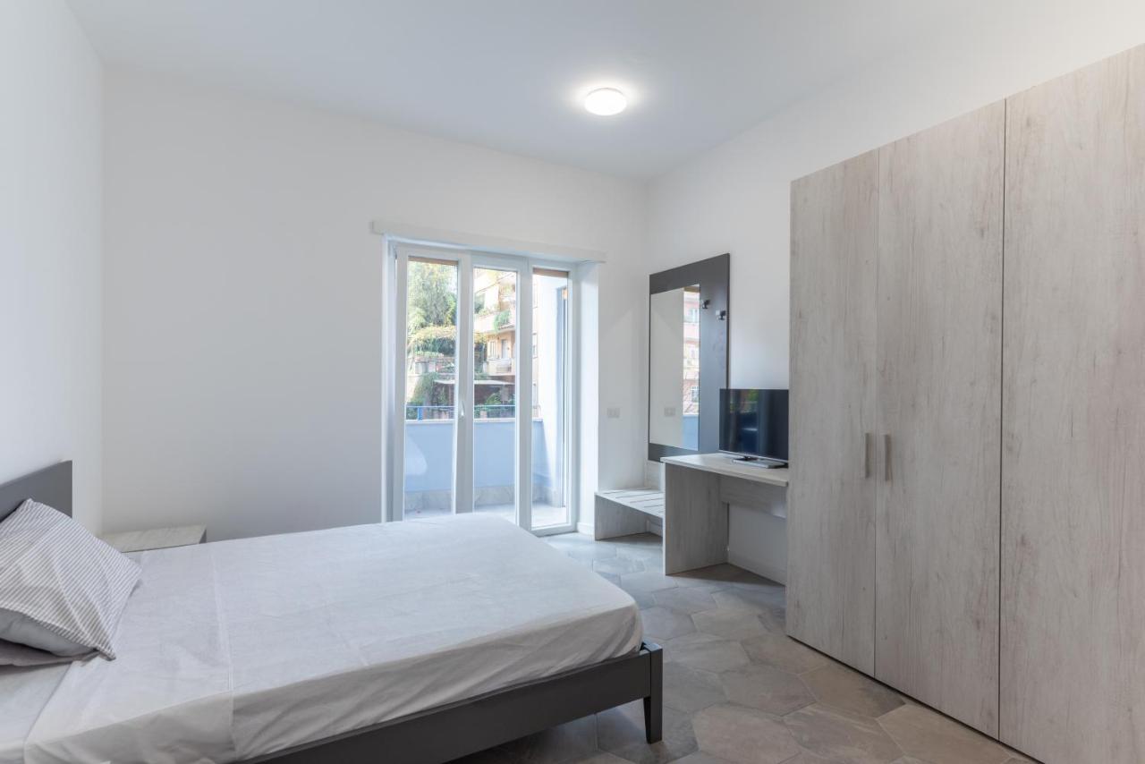 Skylife Modern 4-Bedroom Trastevere Apartment - 2