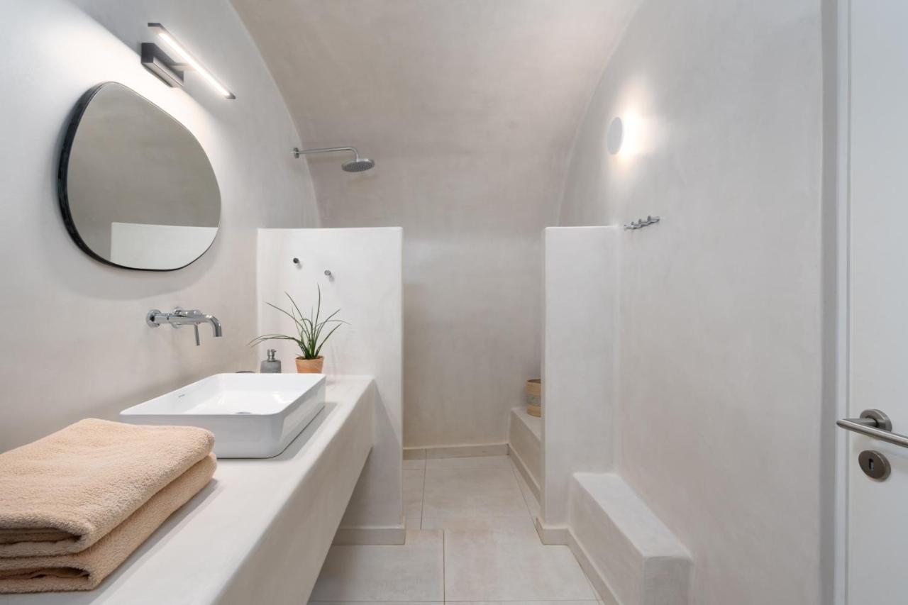 Kalyva Cycladic house - Oia Santorini - 5