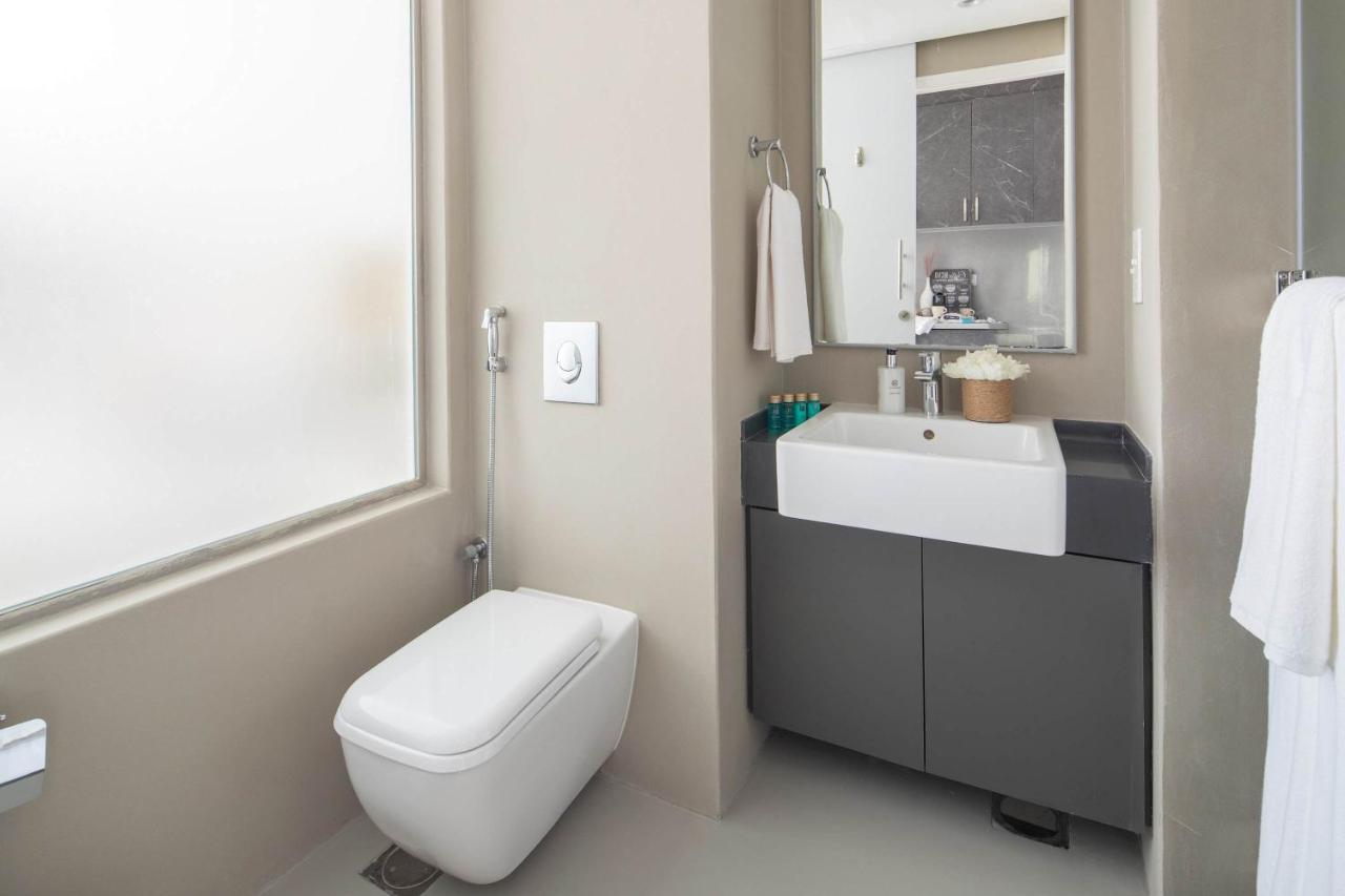 Frank Porter - Palm Views East - 3