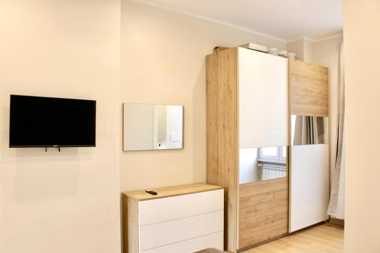 HC - Miriam's Brand New Apartment in Vatican - 5