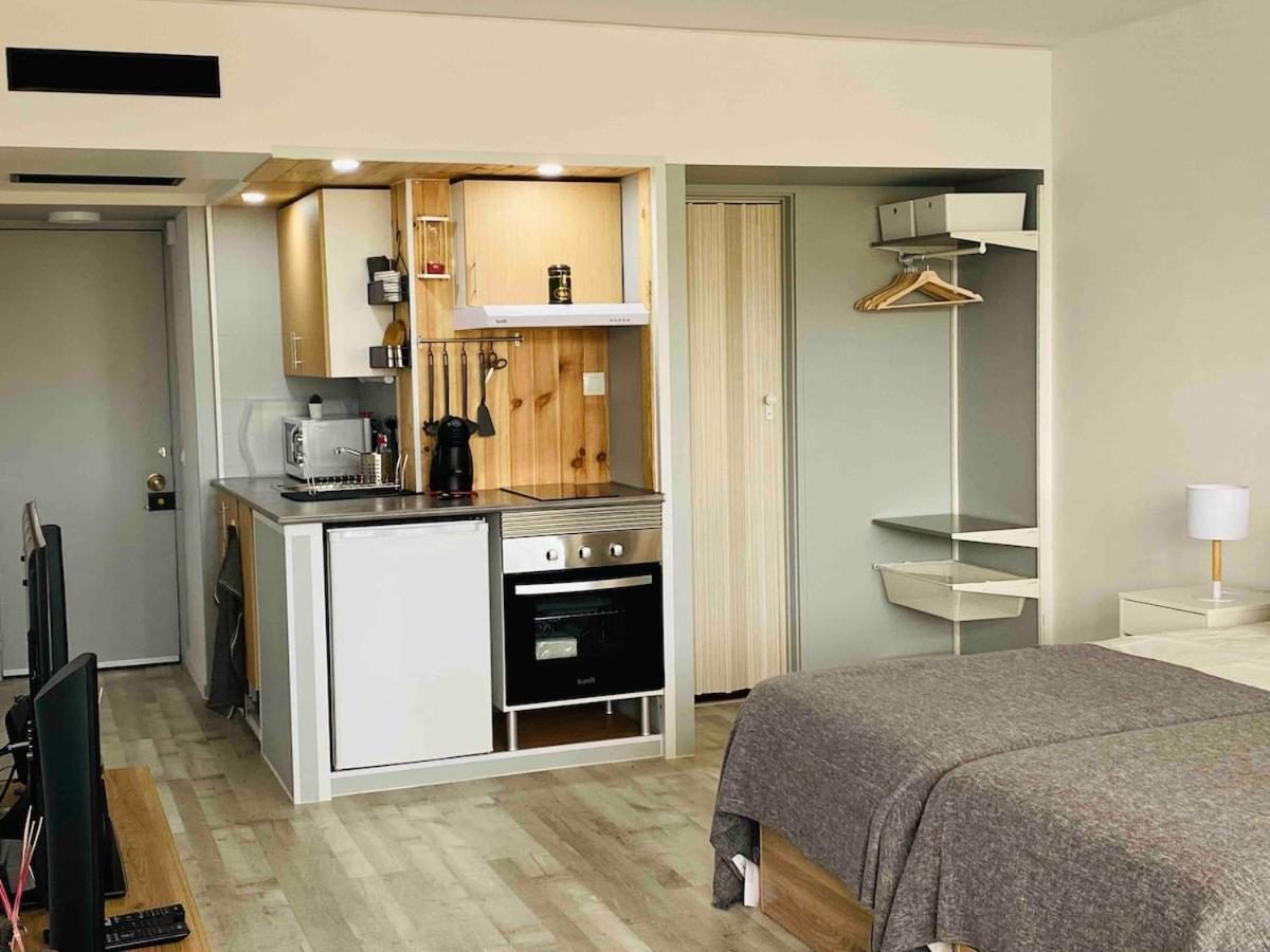 Lovely Studio Apartment with Sea View in Praia da Rocha - 2