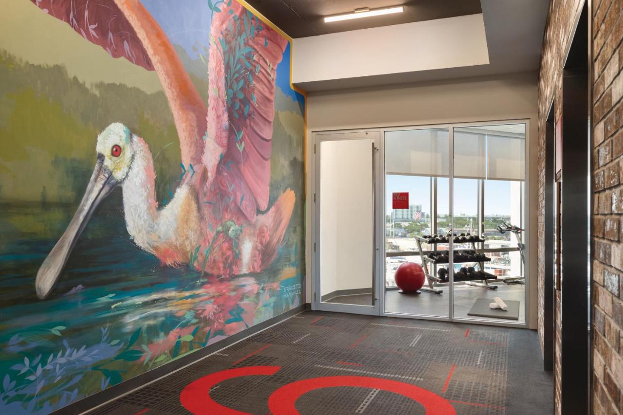 Kompose Boutique Miami Airport - 5