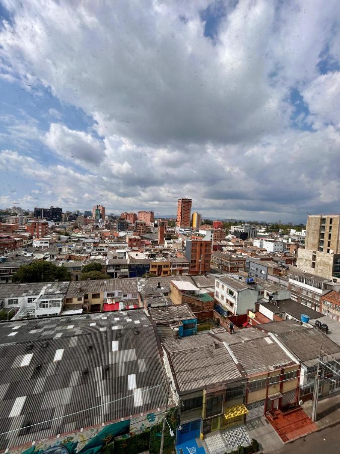 Apartamento Amoblado con parqueadero en Corferias y Embajada USA - 3
