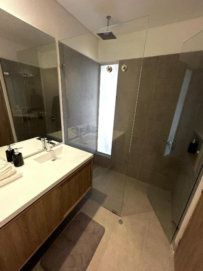 Apartamento Amoblado con parqueadero en Corferias y Embajada USA - 2