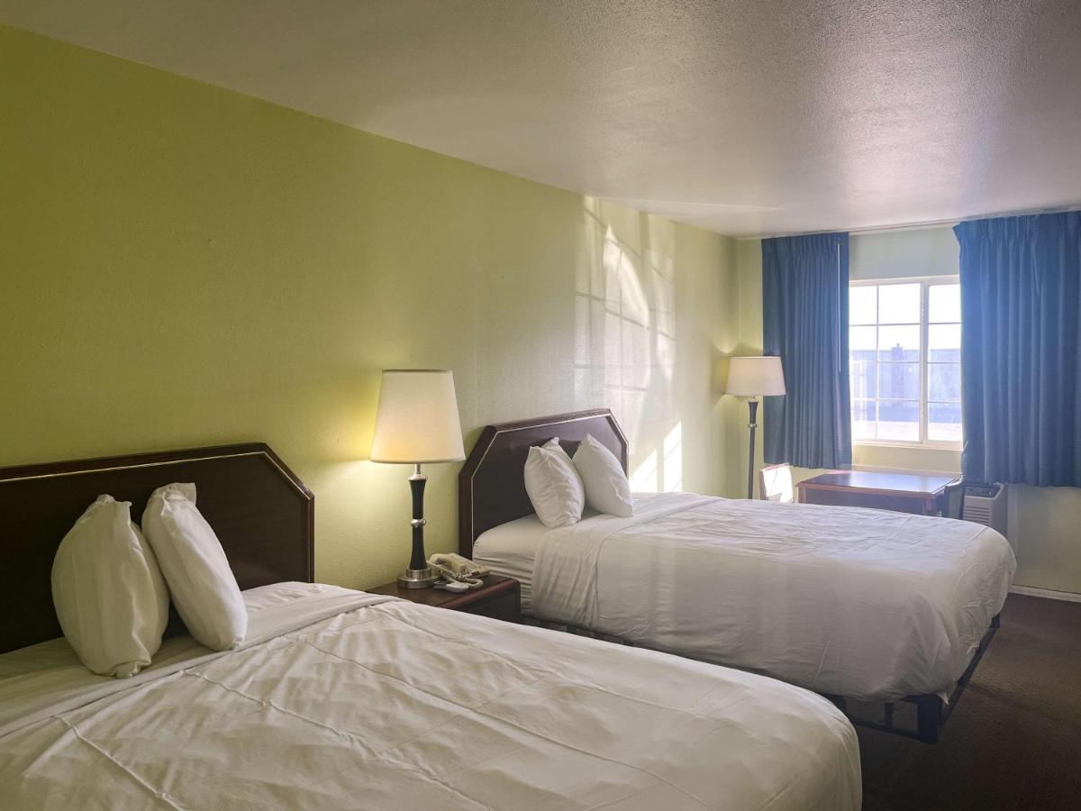 Lasso Motel — photo 12