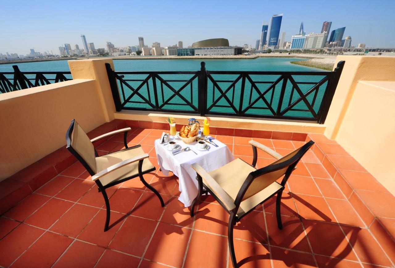 Novotel Bahrain Al Dana Resort photo