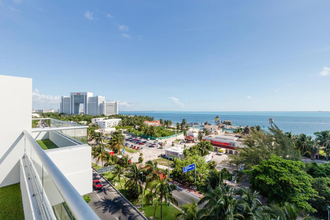 Spectacular View 2BR apartment - Rooftop Pool - 2