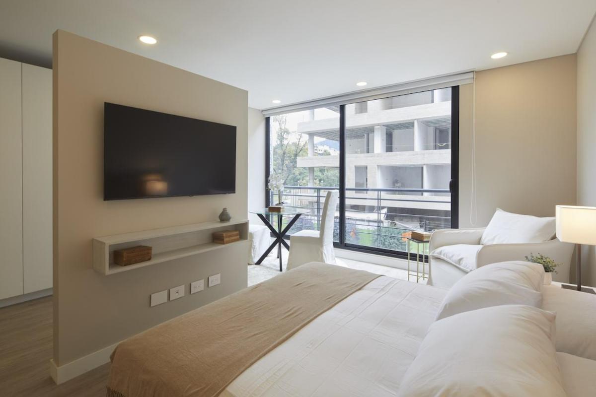 Stylish Virrey Loft 202 Modern Comfort Awaits - 2