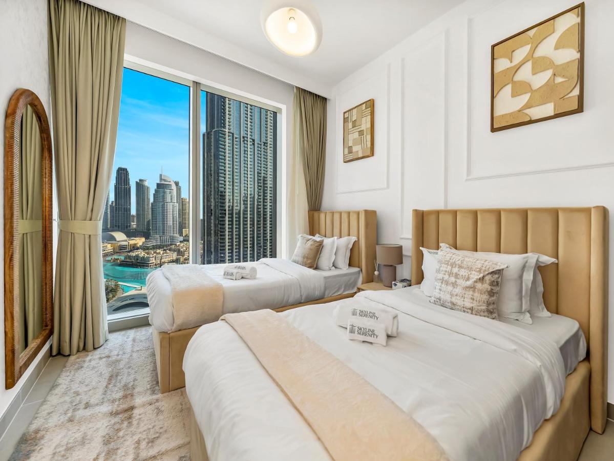 Skyline Serenity Holiday Home I Burj Khalifa Bliss I 4 bedroom Apartments I Burj Khalifa & Fountain Views I Free Gym, Pool, Parking and WIFI - 2