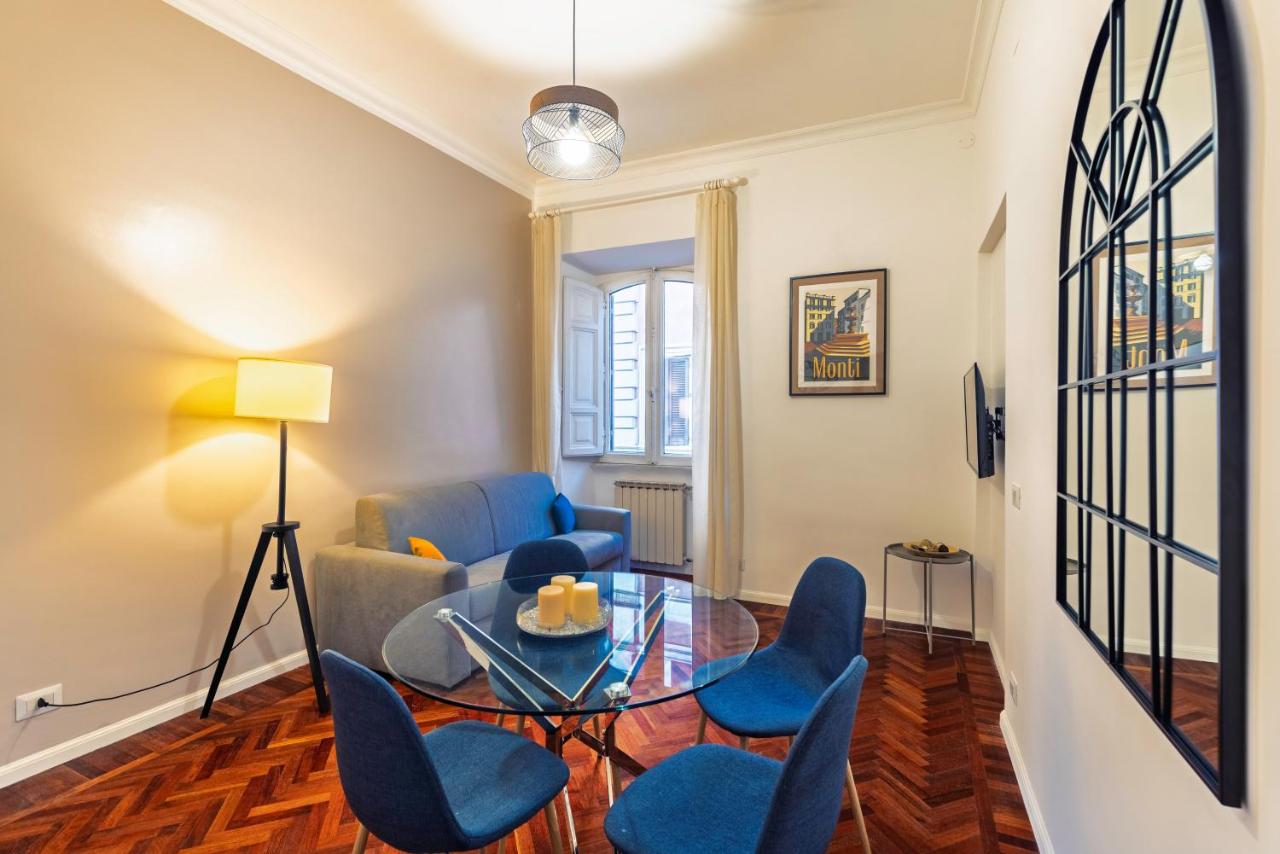 Domus Flavia Monti - 2