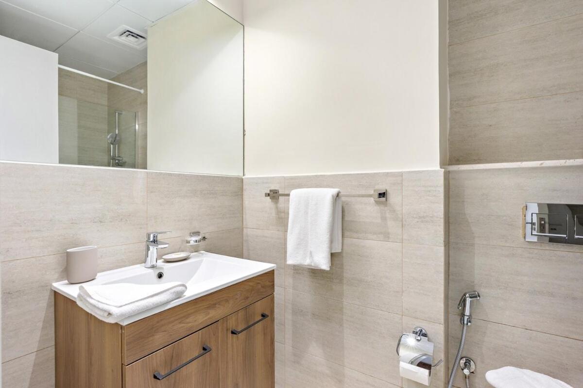 Cozy Nook Suite near Yas Marina F1 & Airport - 3