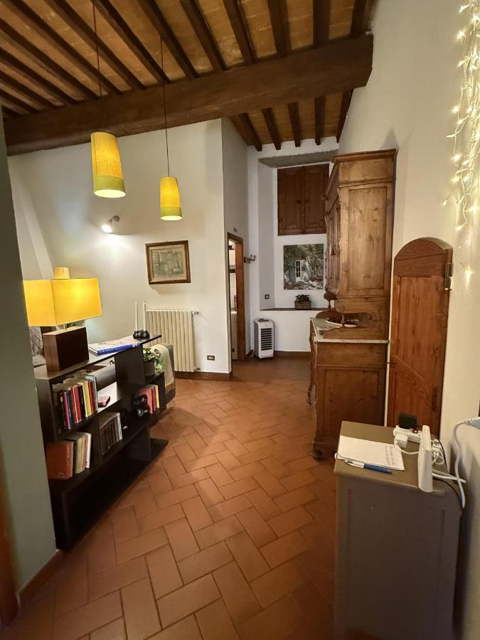 silvia nel borgo - 5