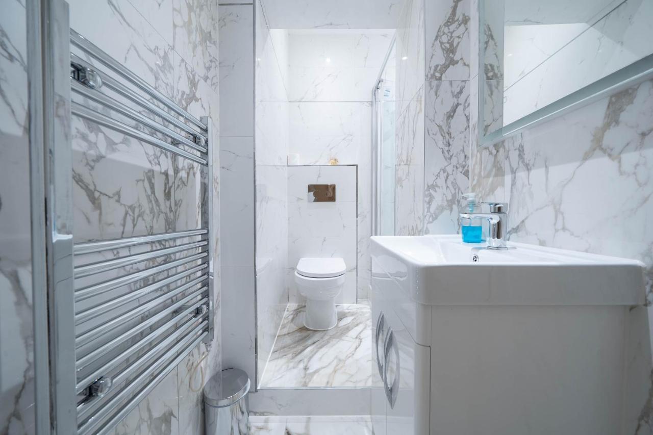 Hyde Park Rooms & Apartments - 3