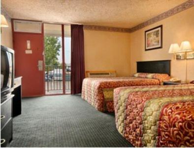 Stagecoach Motel — photo 9
