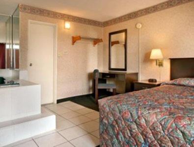 Stagecoach Motel — photo 12