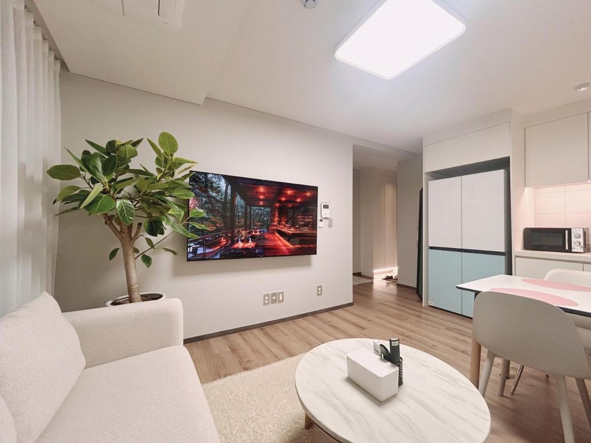 Gyeongbokgung Palace House