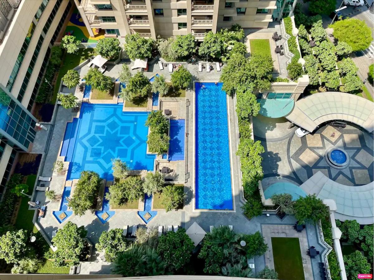 King 1BR Apartment With Burj Khalifa & Fountain View - 4