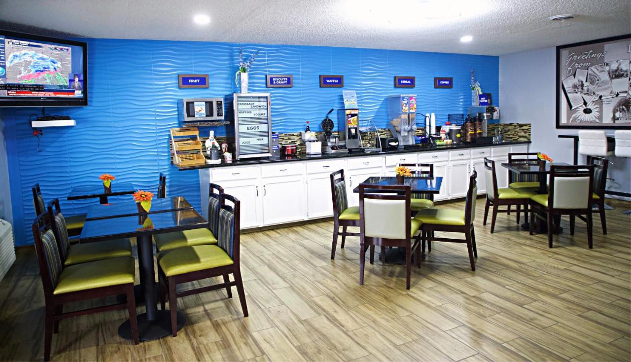 Express Inn Parsons — photo 9