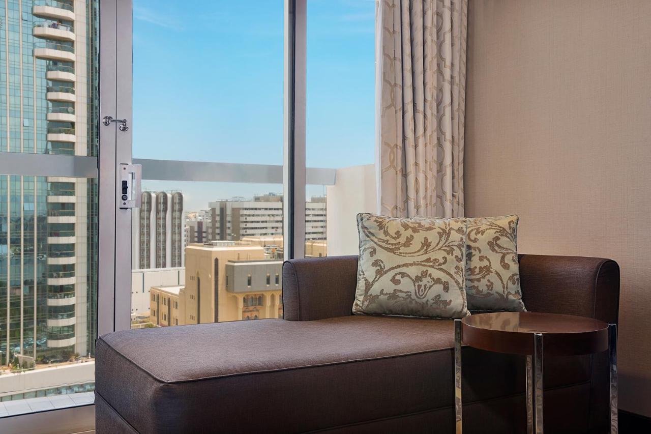 Sheraton Dubai Creek Hotel & Towers - 5