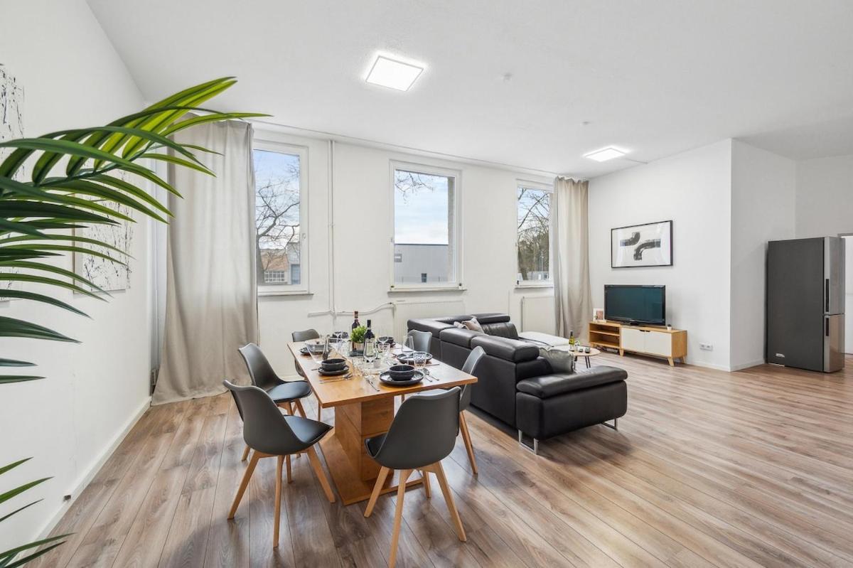 Yello Homes - Loft - Airport & Messe 6 Betten & Wifi