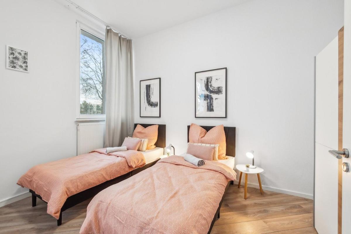 Yello Homes - Loft - Airport & Messe 6 Betten & Wifi