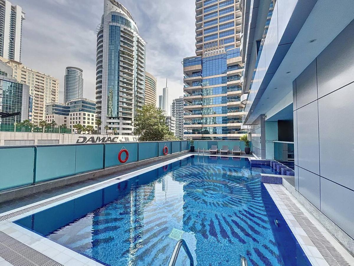 Vacationer Holiday Homes I Stunning 1 Bed l Prime Location with Marina Views - 4