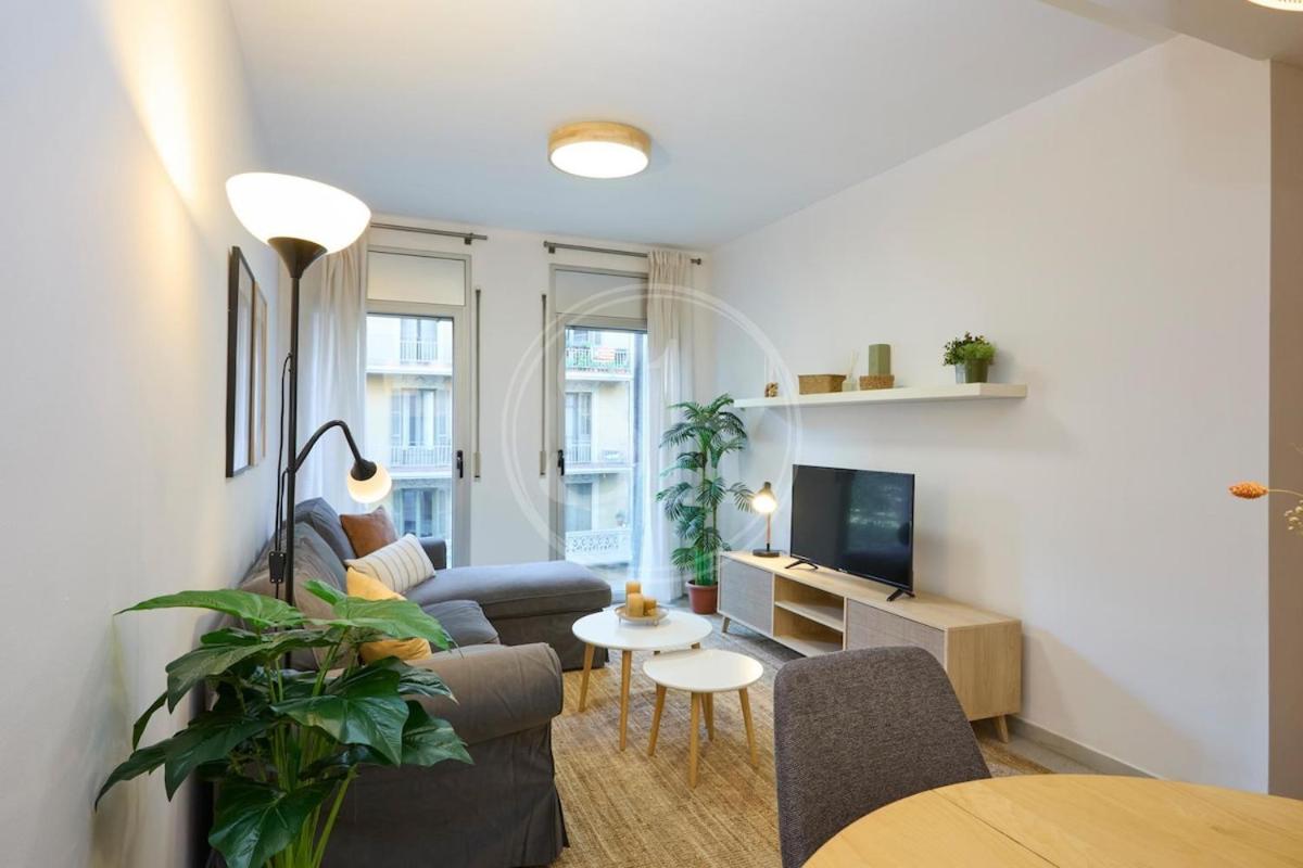 Bonito apartamento en Eixample
