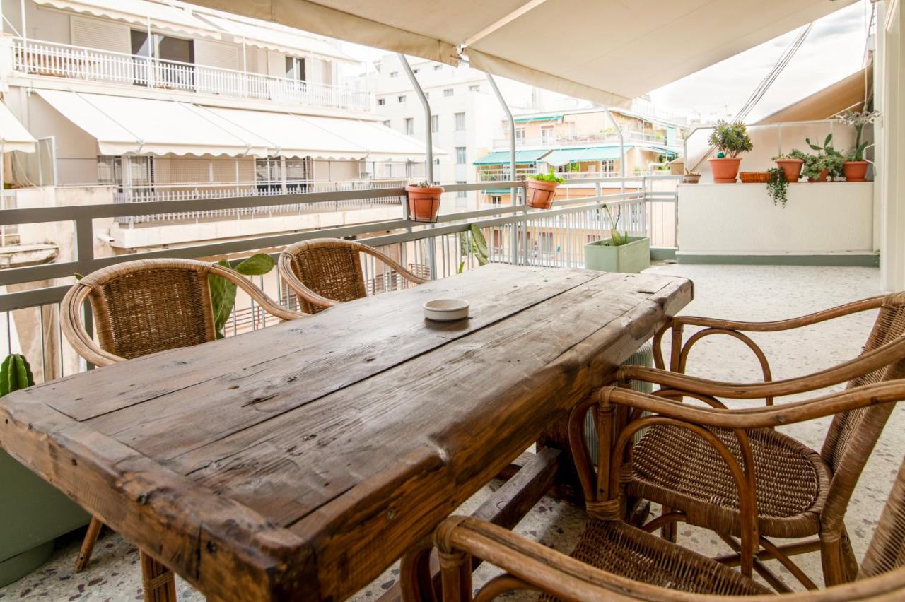 Stylish 2-Bedroom Apartment with Big Terrace in Athens - 3