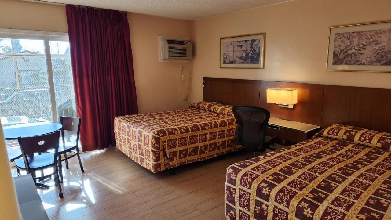 Royal Century Hotel — photo 18