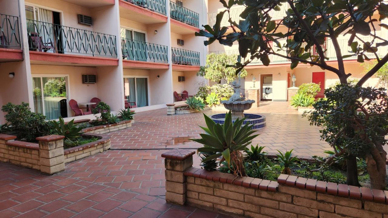 Royal Century Hotel — photo 13