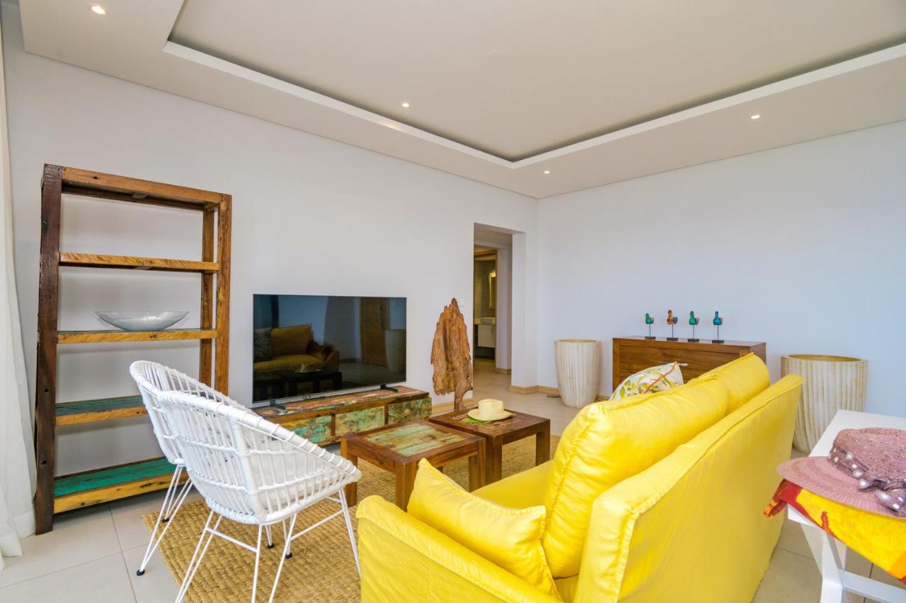 Sea N Tree Beachfront Residences - 3