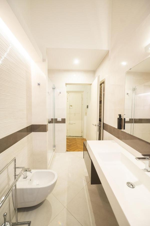 Lovely Nest With Balcony by The Spanish Steps - 3