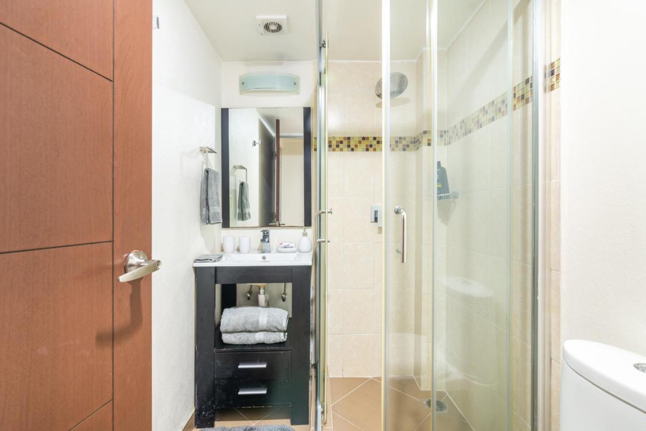 A102 - 1 BR - 1 BTh - 3