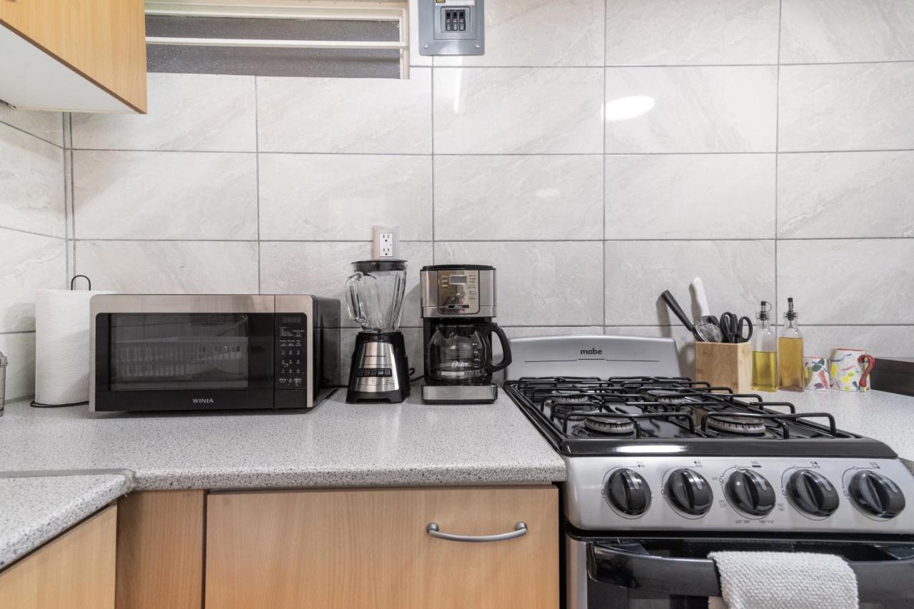 T301 - 1 BR - 1 BTh - 5