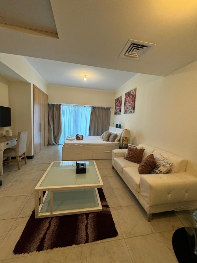 Click Stay - JLT - Studio & Balcony Lakes view Entire Apartment -RA - 4