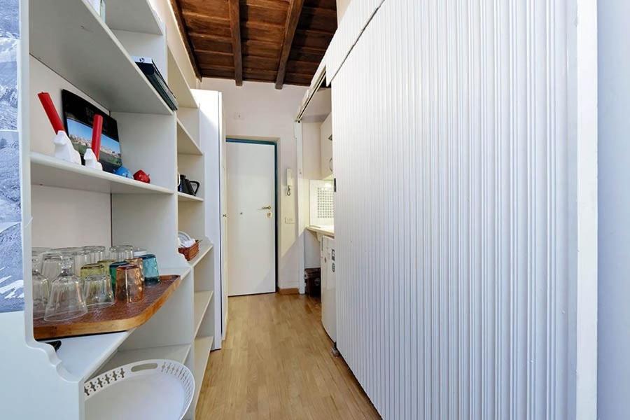 Colosseum Apartment Renovated Via Frangipane - 4