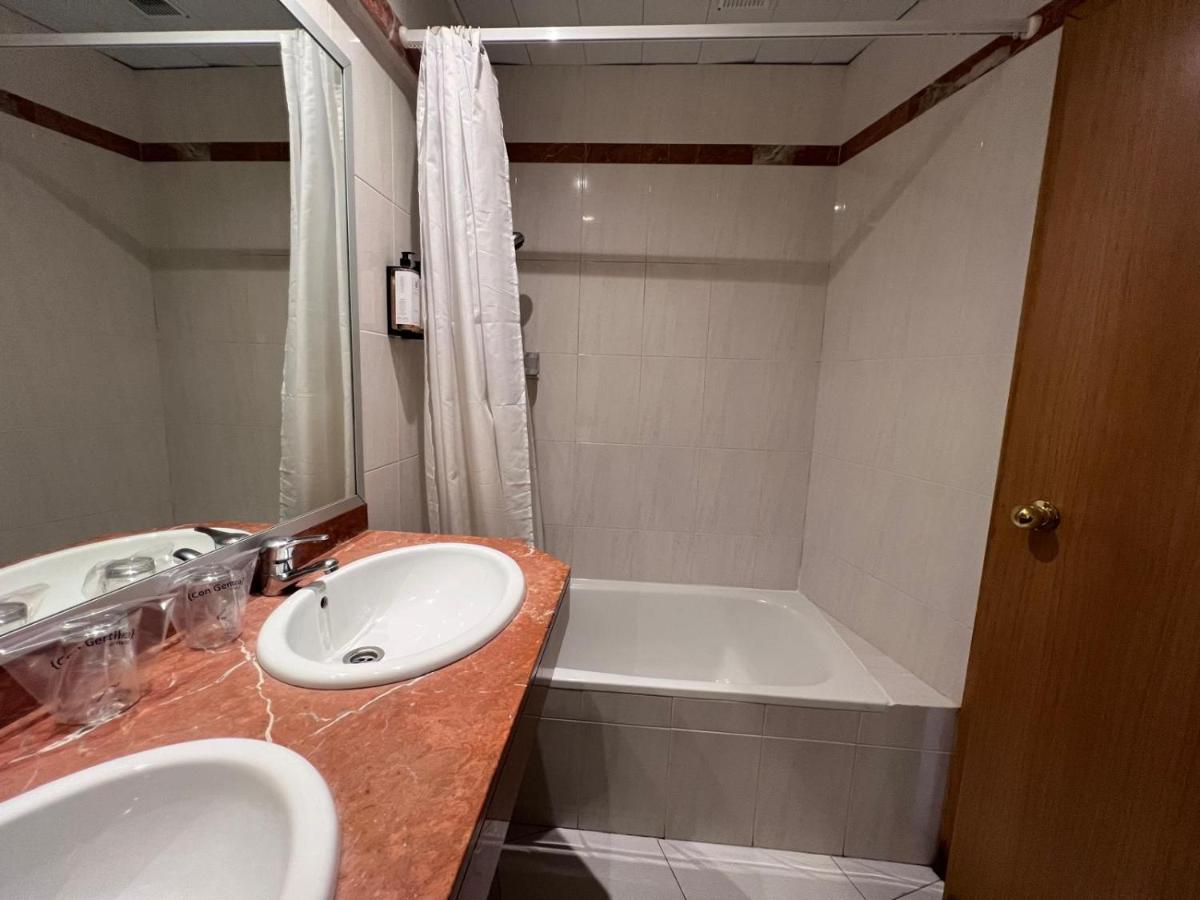 Hotel Travessera - 4