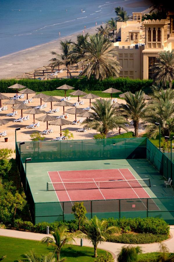 Tennis court: Al Hamra Residence