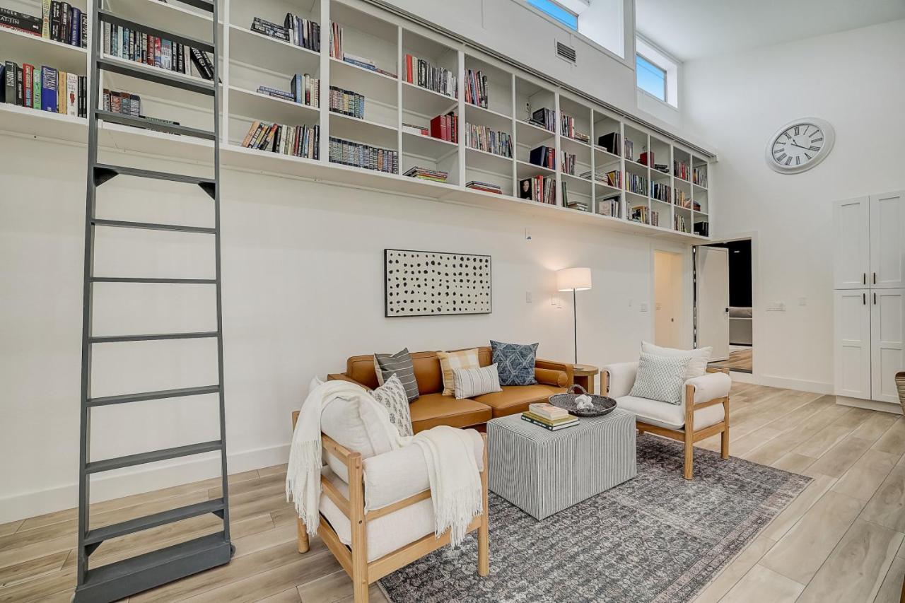 Dunlap Oasis Spacious 4BR 12mi to DT Austin - 2
