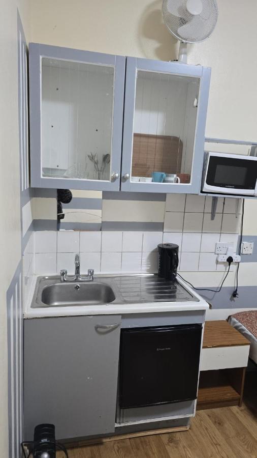 Collingham Place Apartments - 3