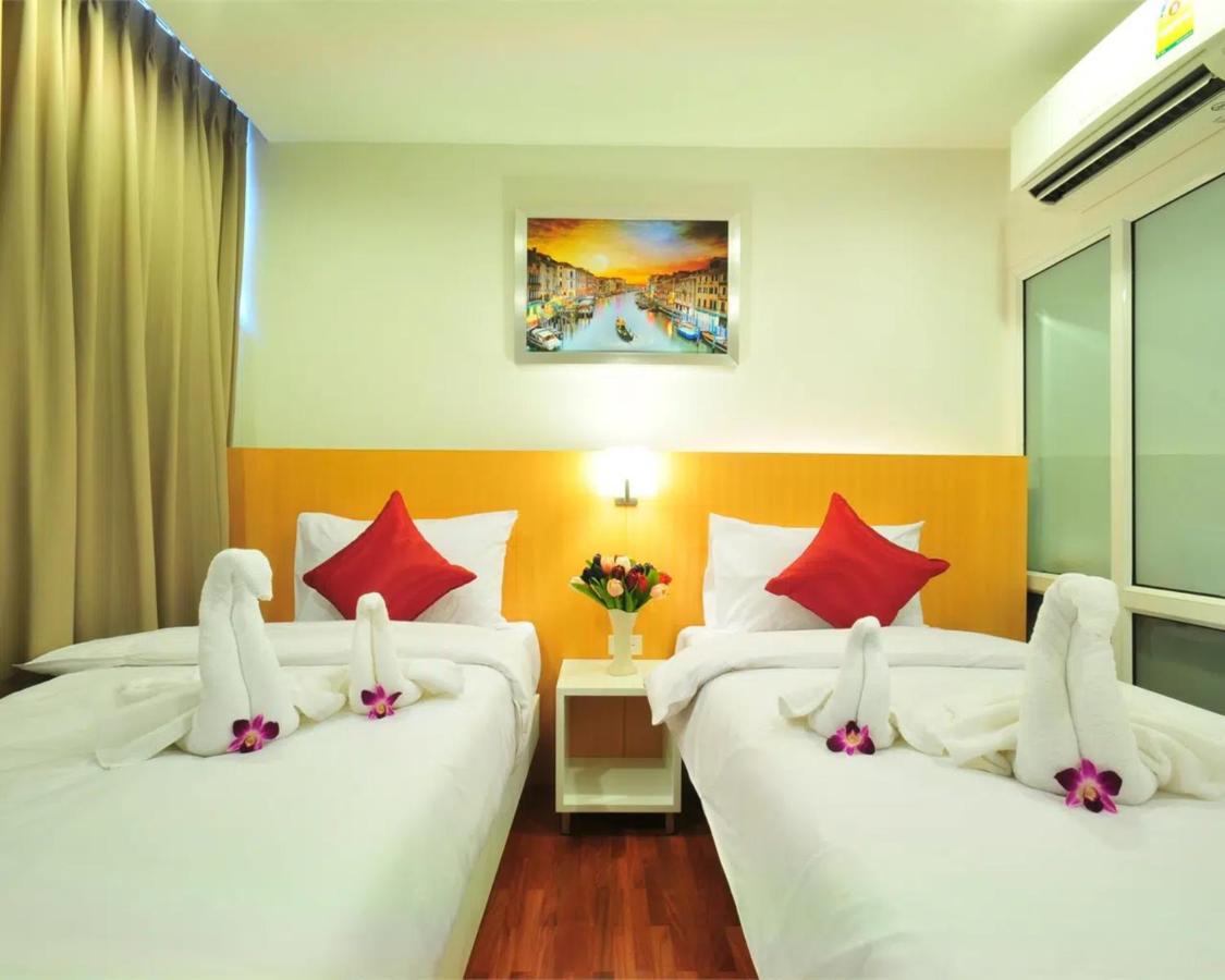 Premier Place Bangkok - 2