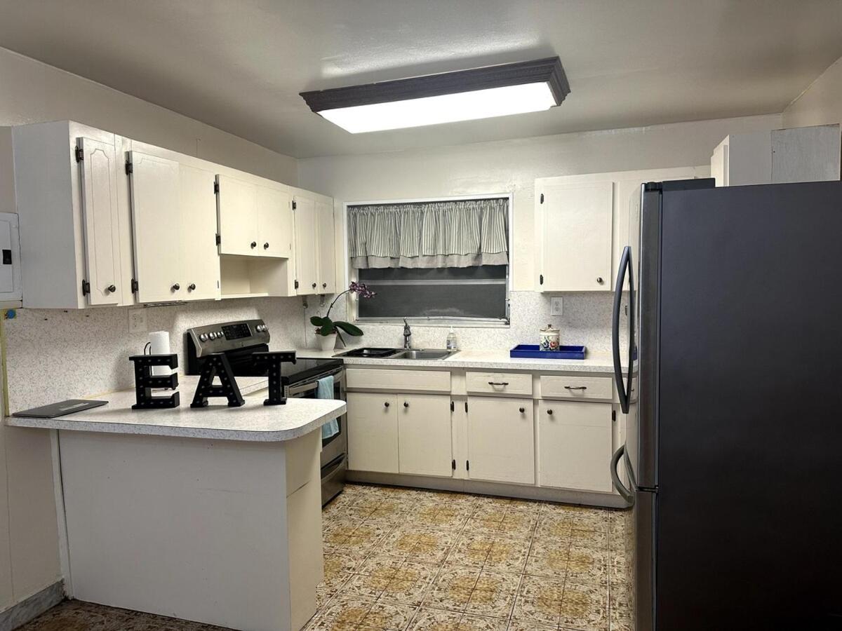 Bed in 6-Bed Dormitory Room - 2