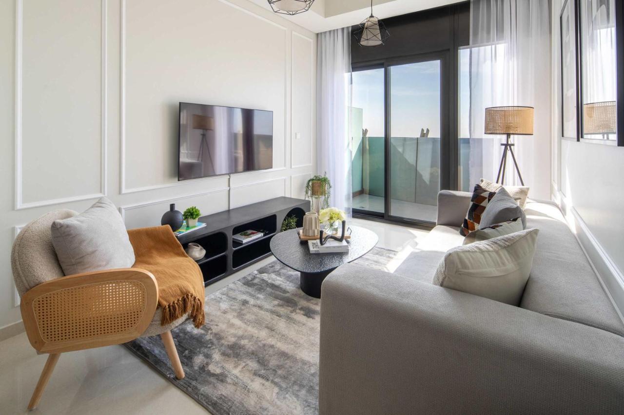 Frank Porter - Aykon City Tower C - 5