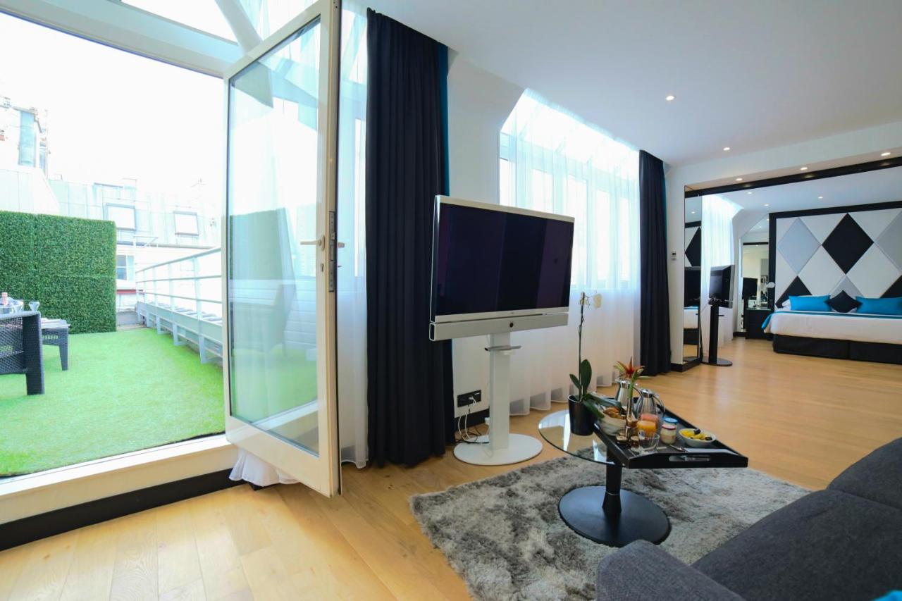 L'Empire Paris - Louvre - 3