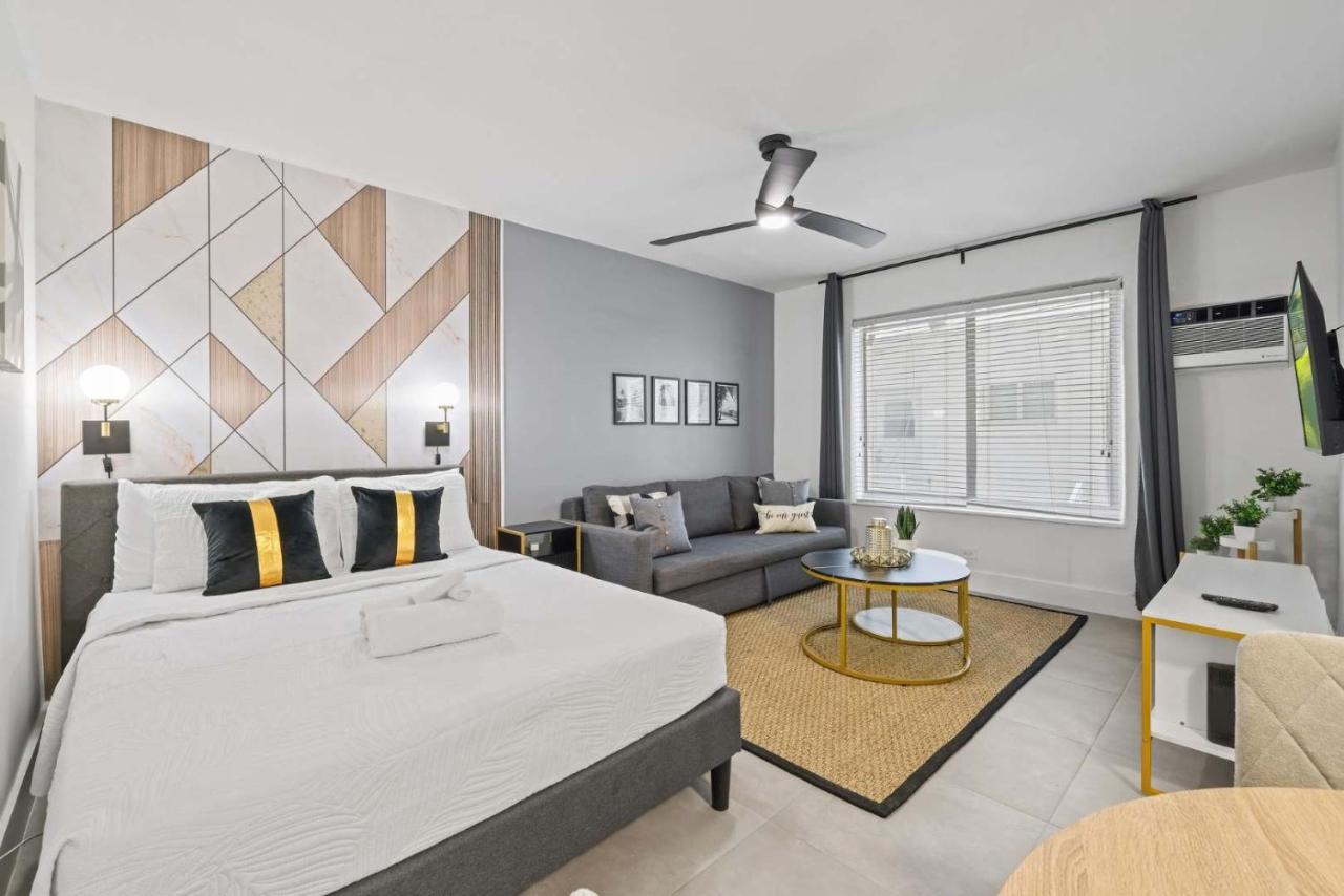 Miami Beach Studio Modern Oasis - 3