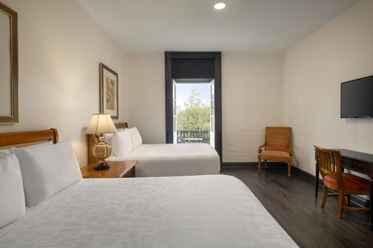 Le Richelieu Hotel in the French Quarter — photo 10