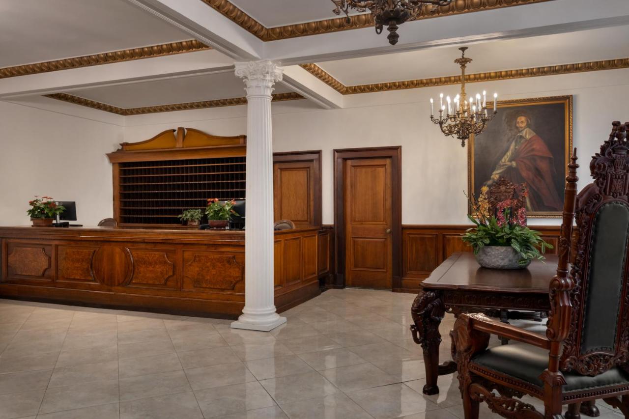 Le Richelieu Hotel in the French Quarter — photo 20